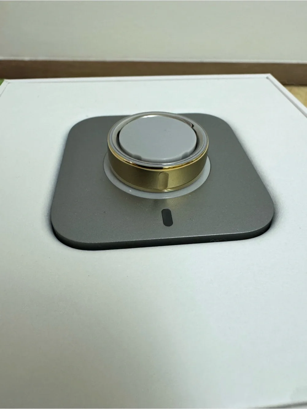 Gold Oura Ring 4 - Brand New!